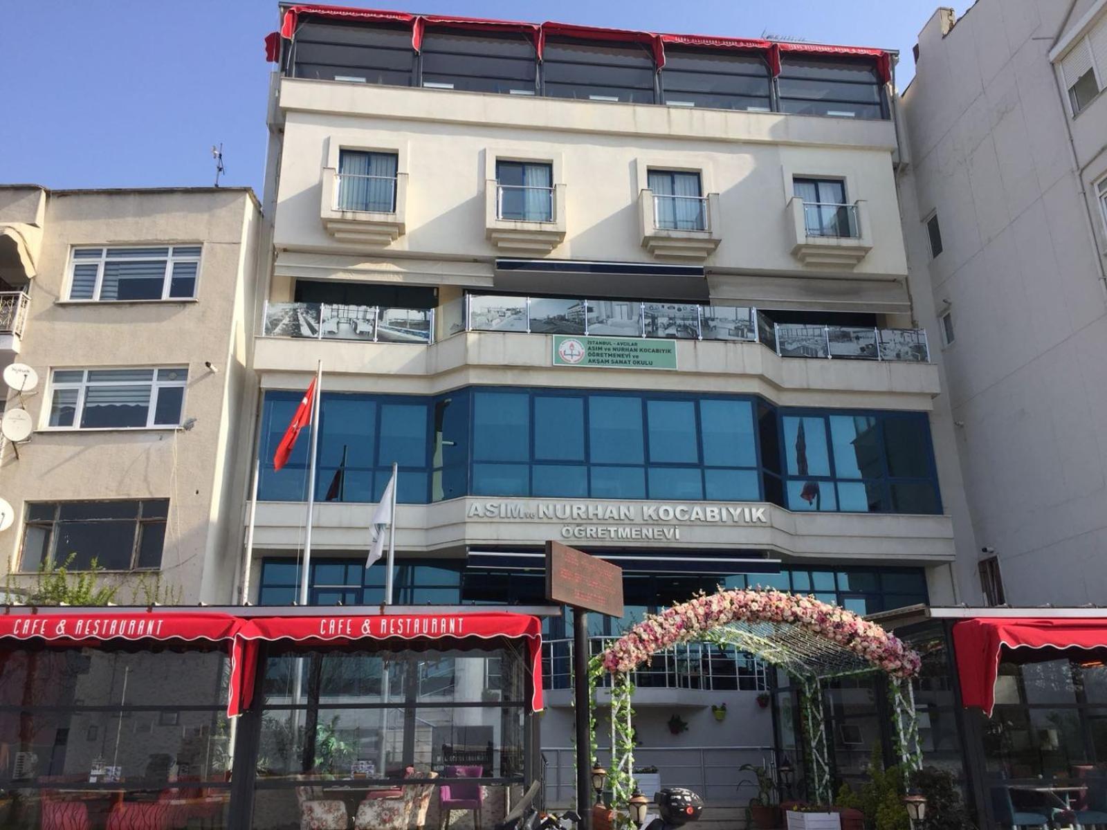 Asim Ve Nurhan Kocabiyik Oegretmenevi Истанбул Екстериор снимка